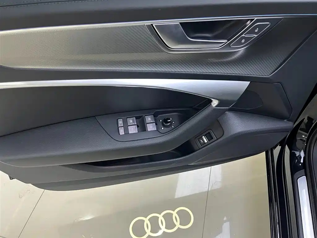 AUDI A6L 2024