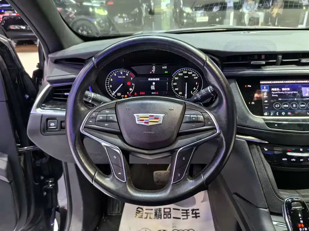 CADILLAC XT5 2022