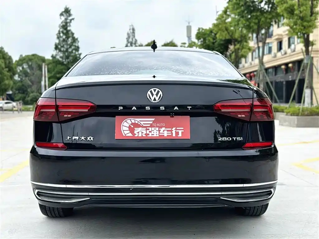 VOLKSWAGEN PASSAT 2020