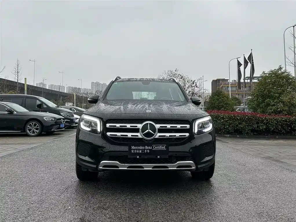 MERCEDES BENZ GLB 2022