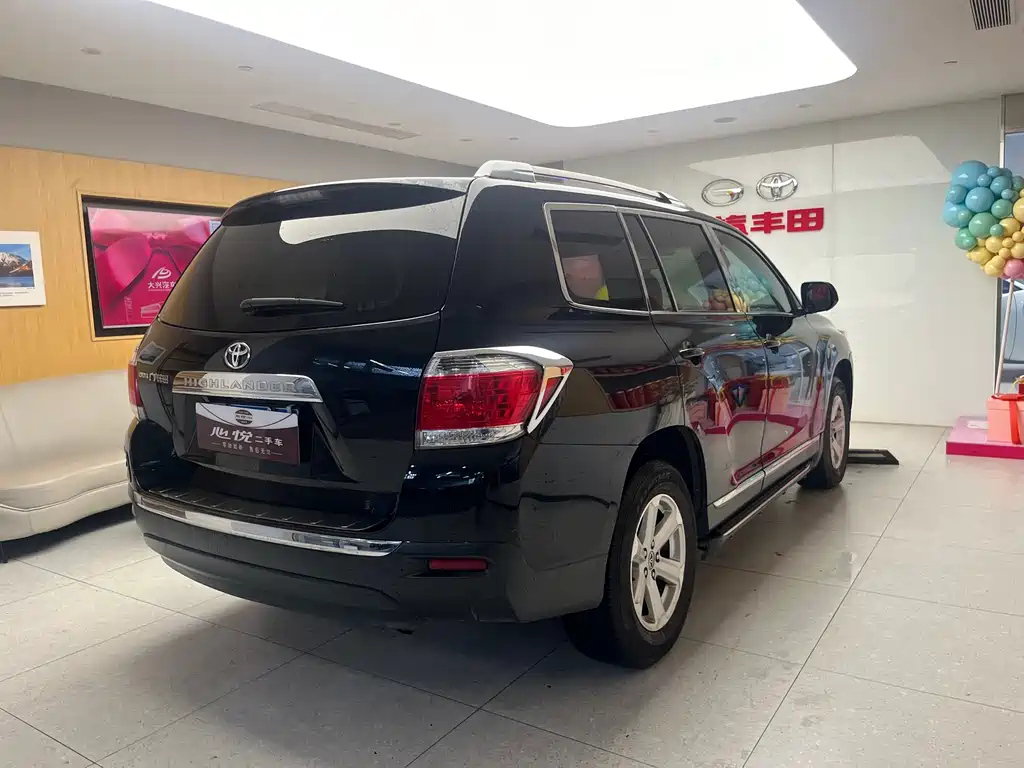 TOYOTA HIGHLANDER 2014
