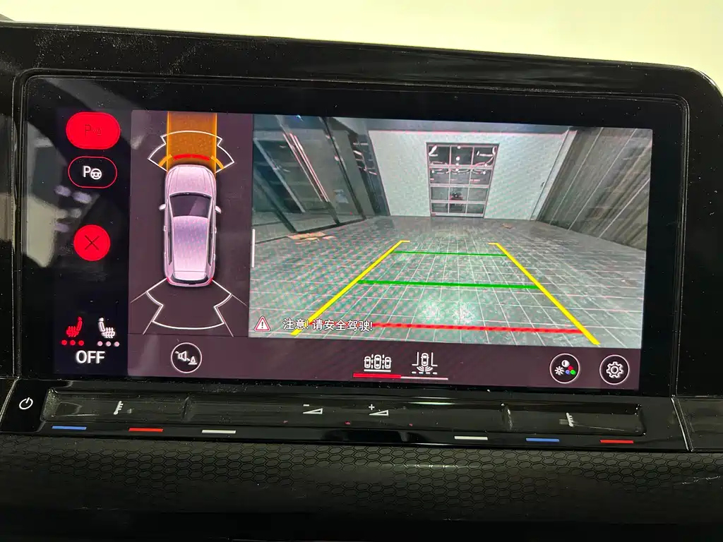 VOLKSWAGEN GOLF 2021