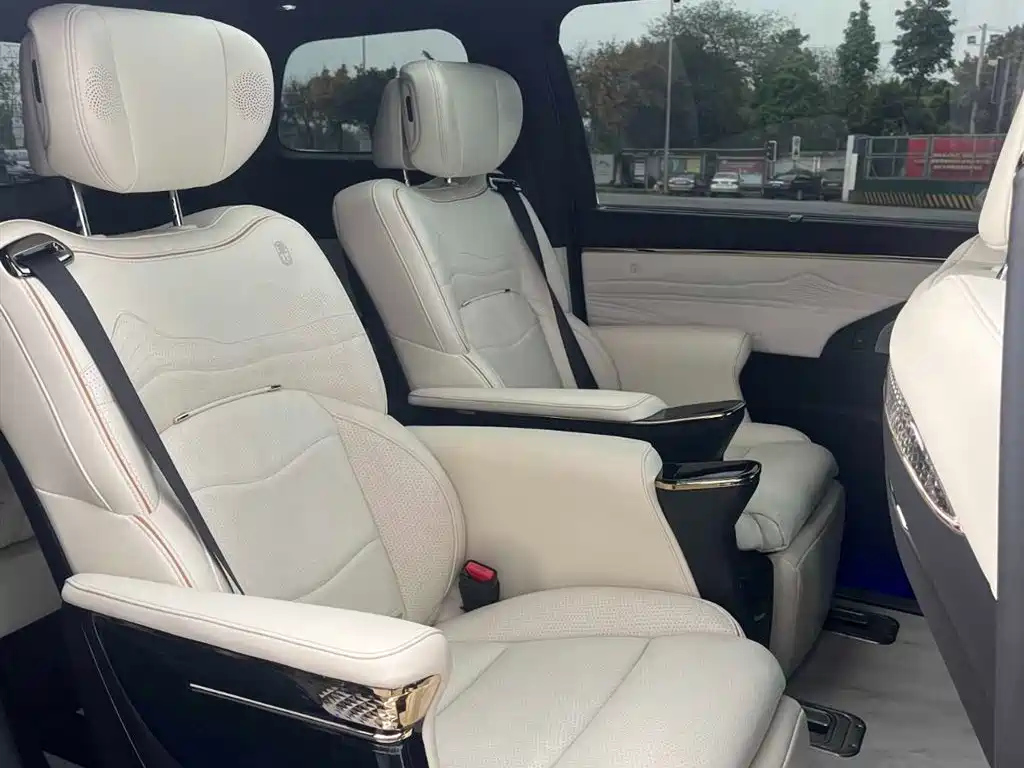 TRUMPCHI M8 2023