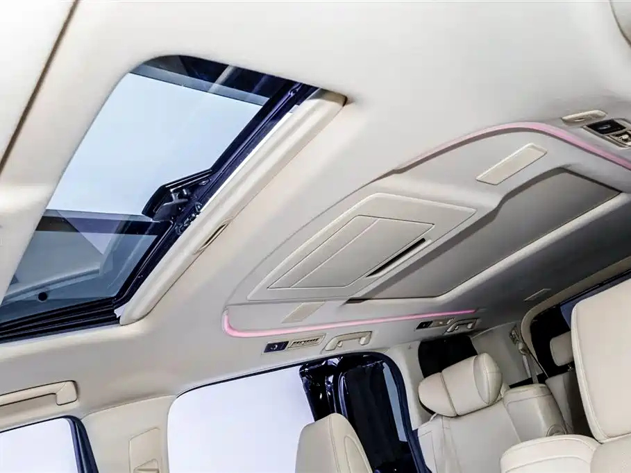 TOYOTA ALPHARD 2015