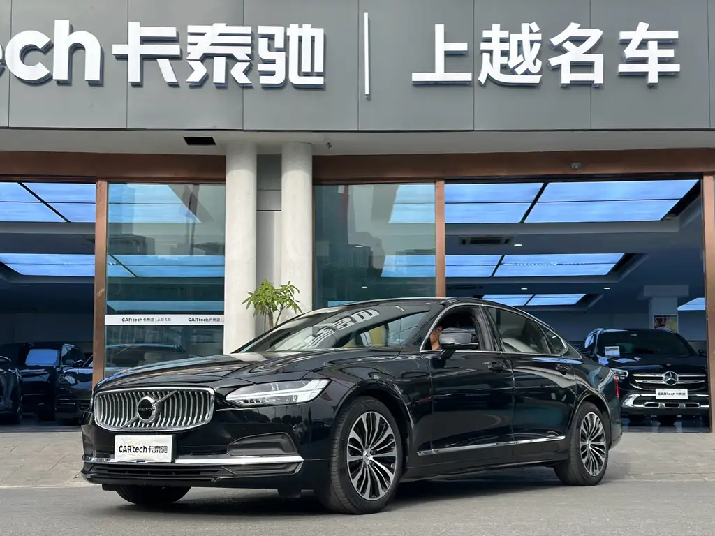VOLVO S90 2024
