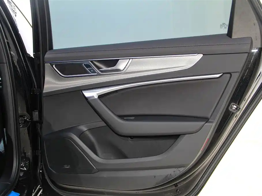 AUDI A6L 2023