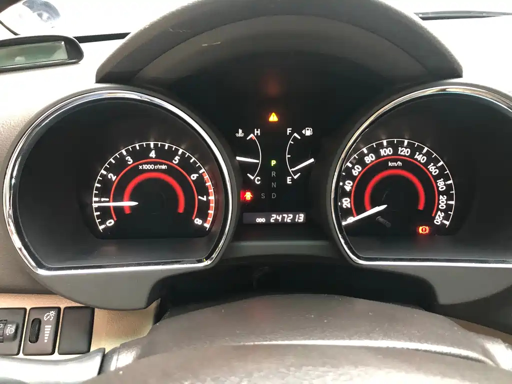 TOYOTA HIGHLANDER 2010