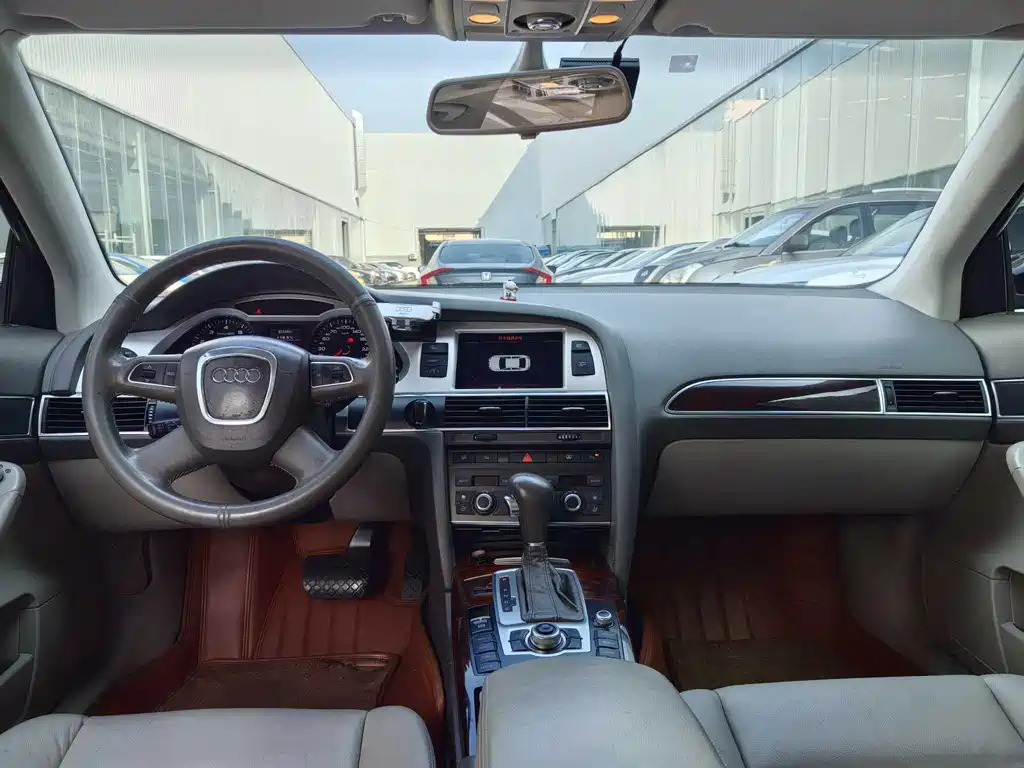 AUDI A6L 2011