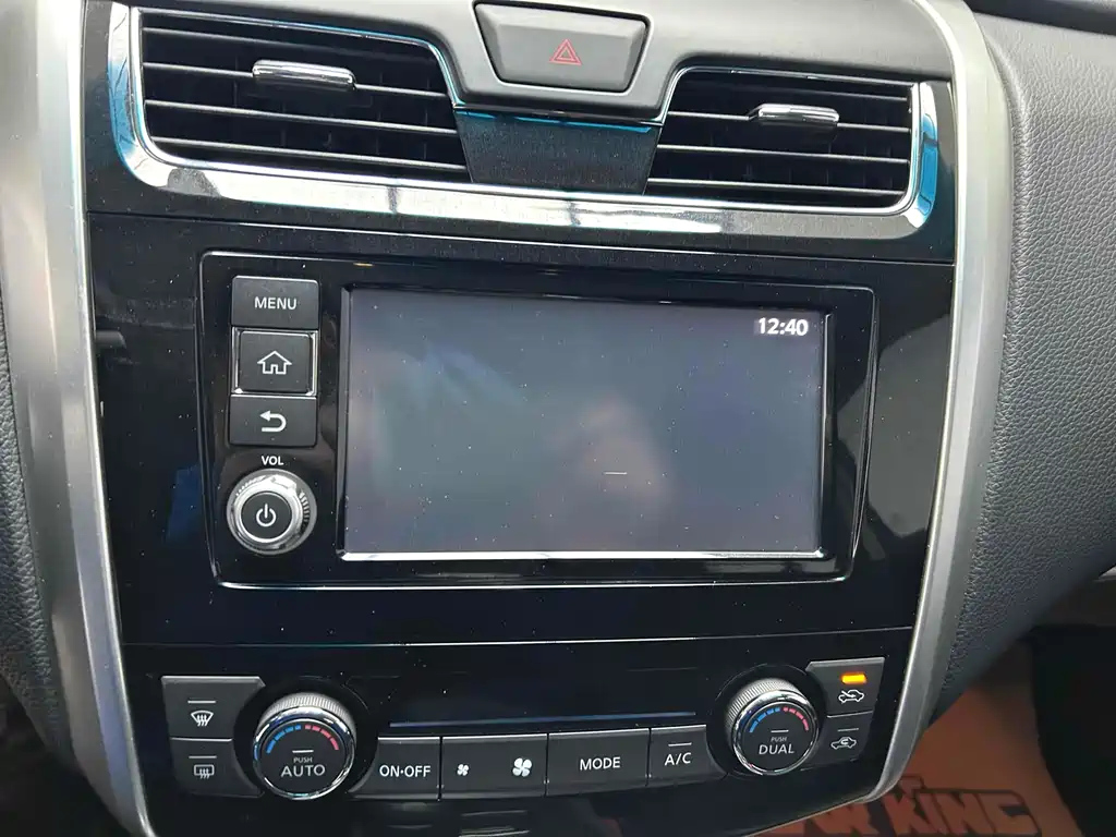 NISSAN TEANA 2018