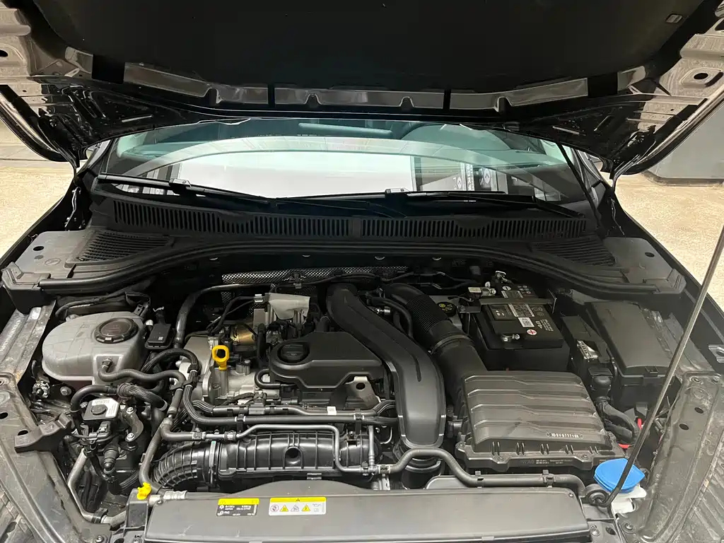 VOLKSWAGEN SAGITAR 2023