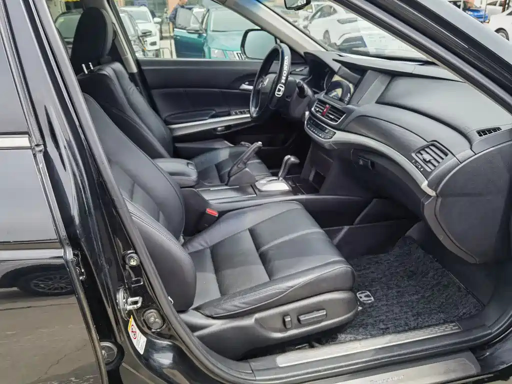 HONDA CROSSTOUR 2016