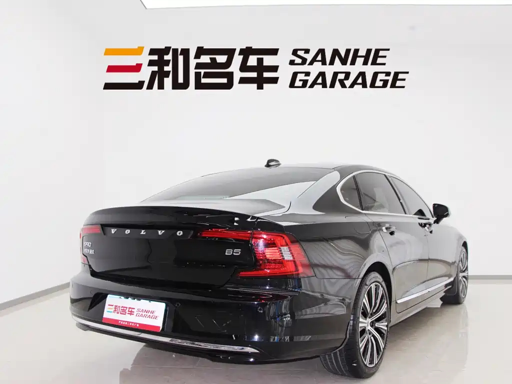VOLVO S90 2021
