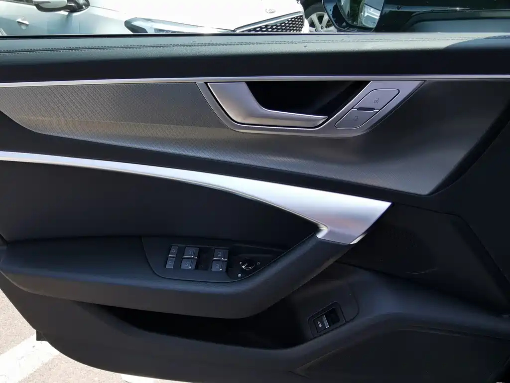 AUDI A6L 2023