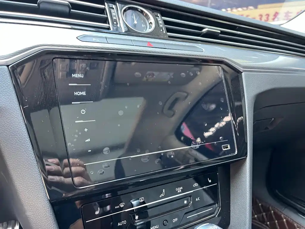 VOLKSWAGEN MAGOTAN 2024
