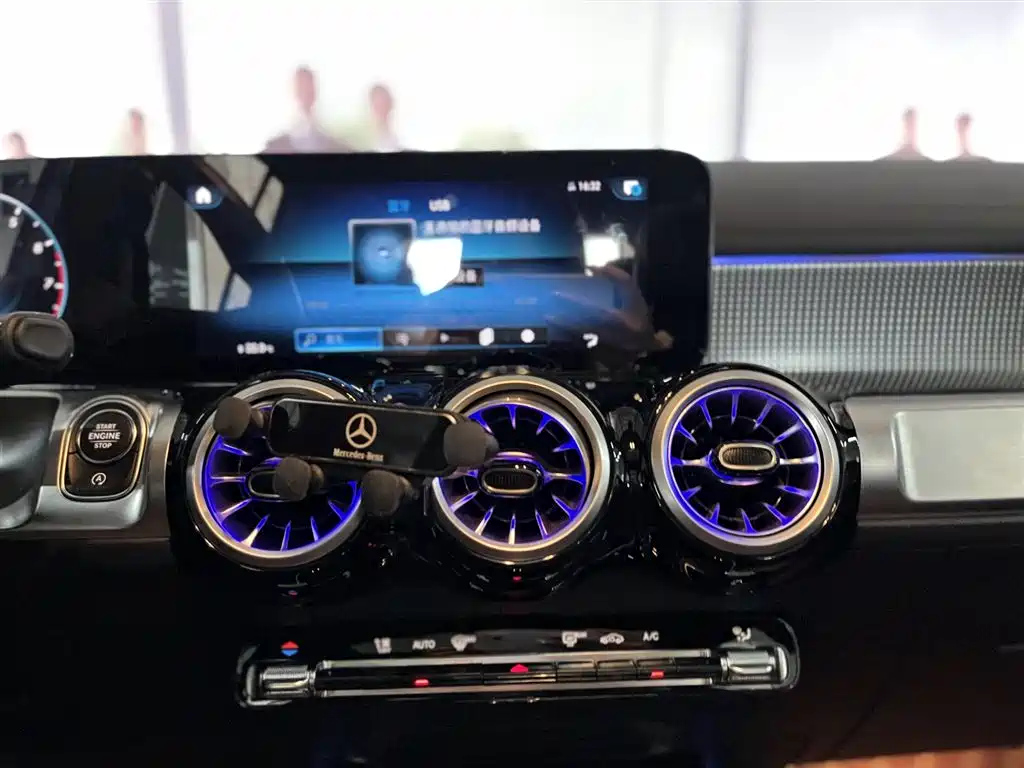 MERCEDES BENZ GLB 2022