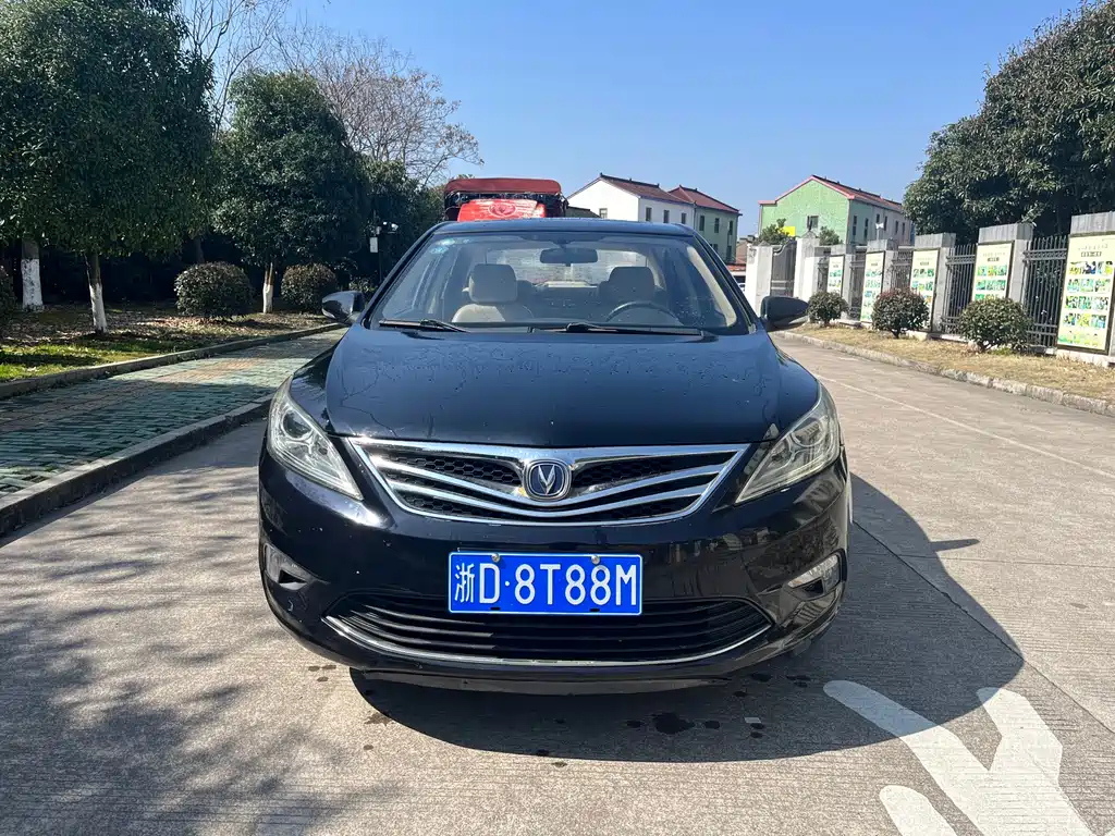 CHANGAN EADO 2014