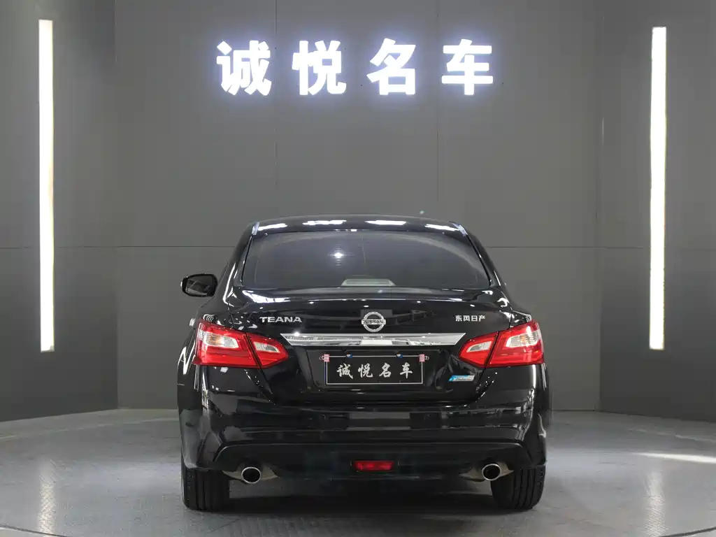NISSAN TEANA 2019