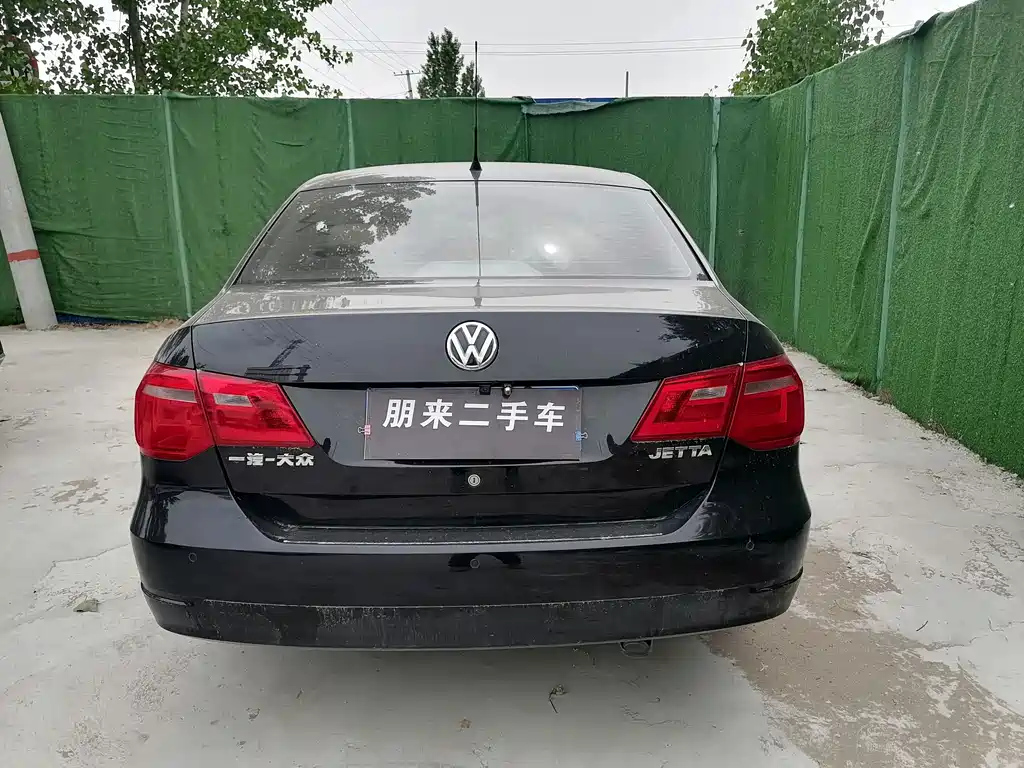 VOLKSWAGEN JETTA 2015