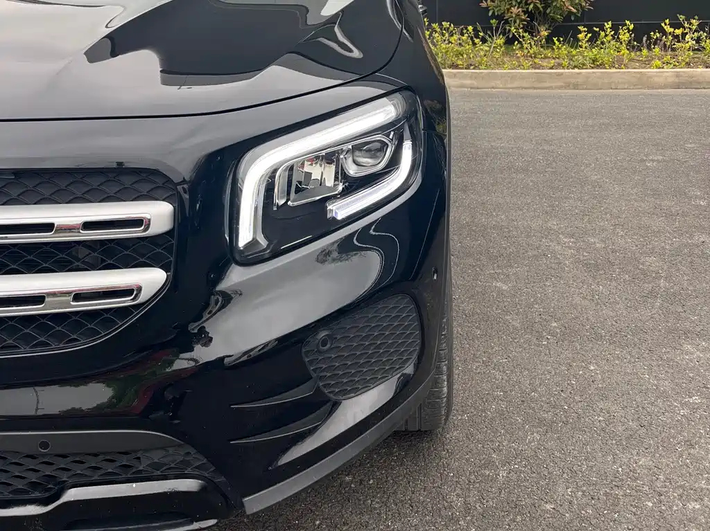 MERCEDES BENZ GLB 2021