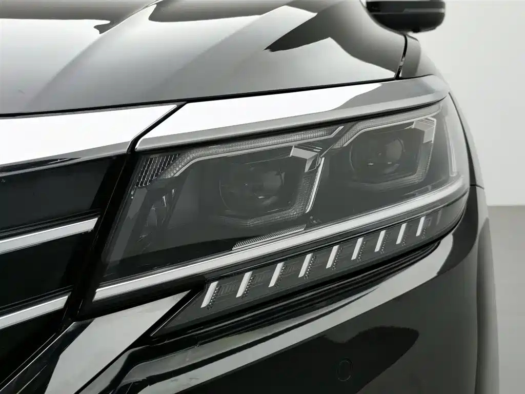 VOLKSWAGEN PASSAT 2021