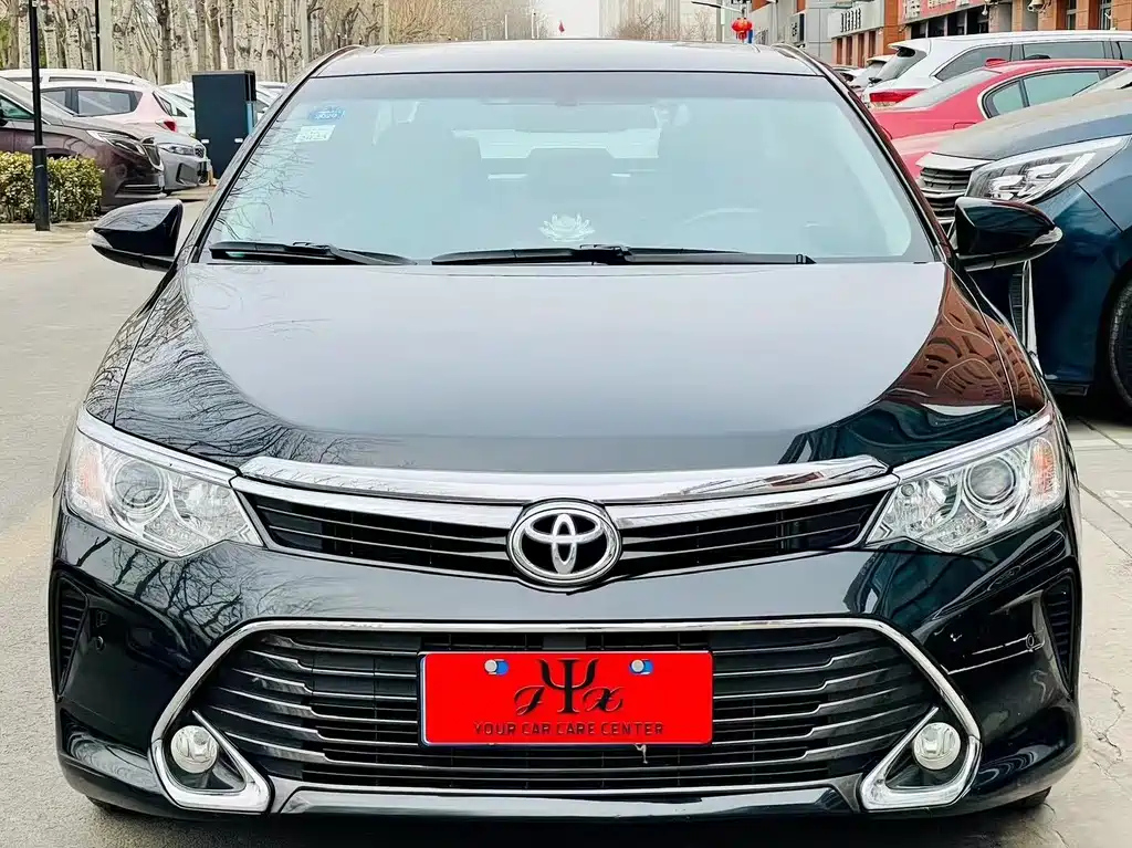 TOYOTA CAMRY 2017