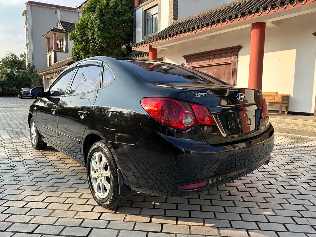 HYUNDAI CELESTA 2009