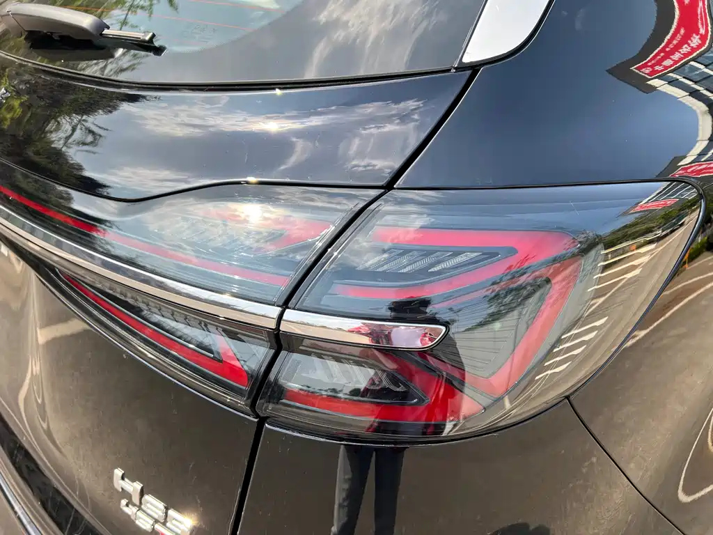 HONGQI HS5 2024