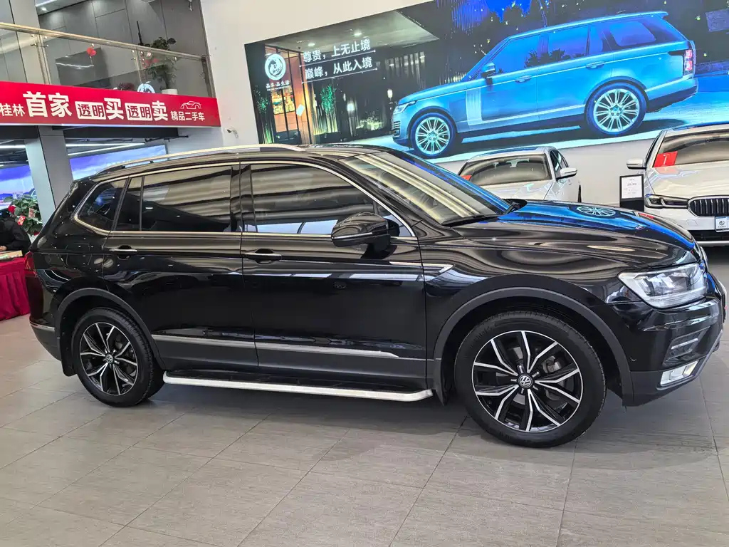 VOLKSWAGEN TIGUAN L 2019