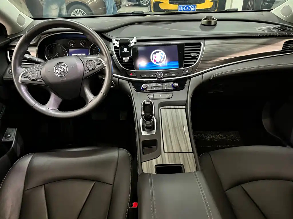 BUICK LACROSSE 2020