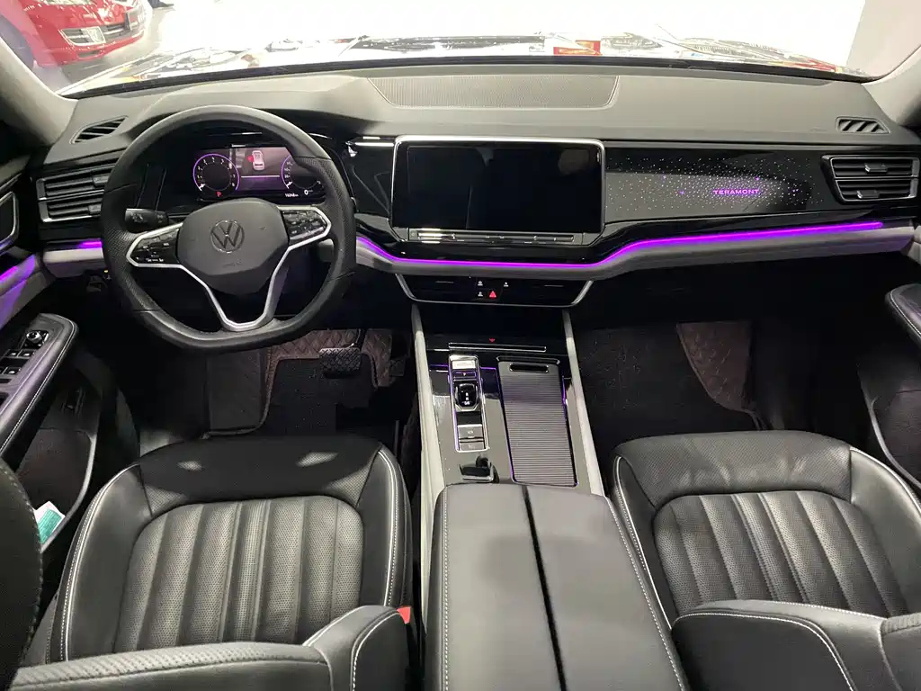 VOLKSWAGEN TOURAN 2022