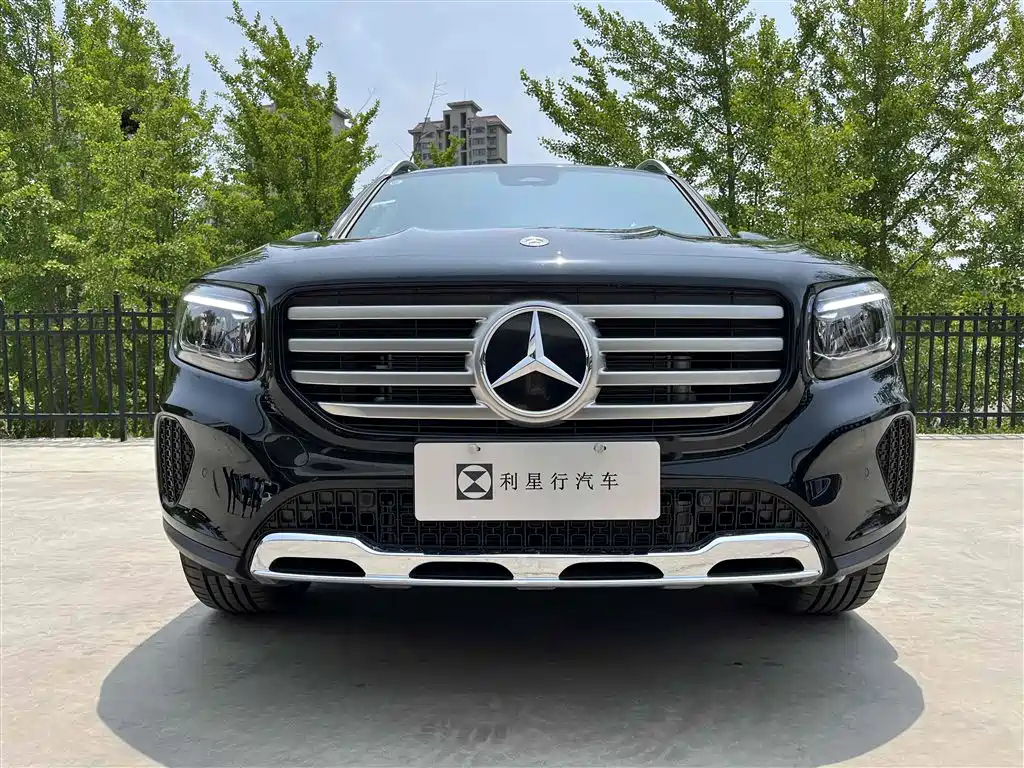 MERCEDES BENZ GLB 2024