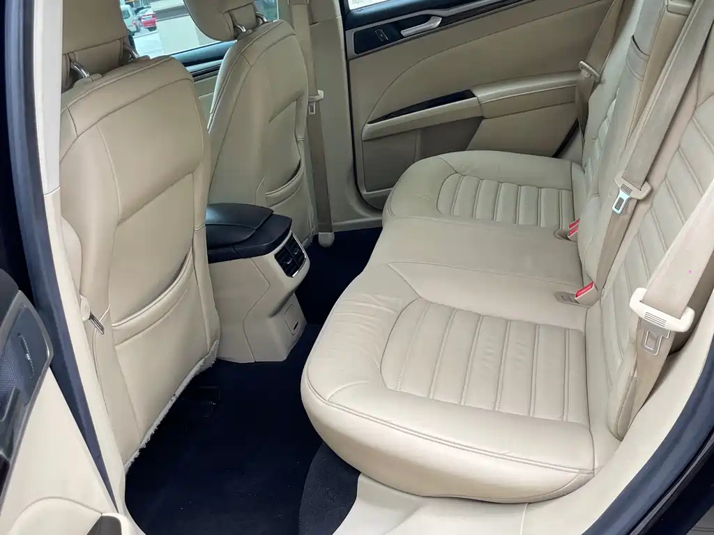 FORD MONDEO 2015