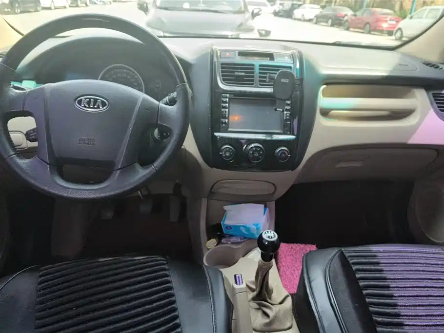 KIA SPORTAGE 2013