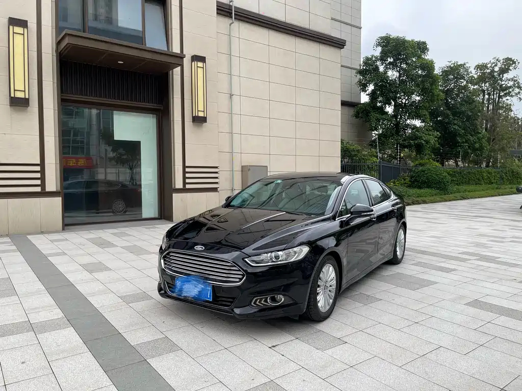 FORD MONDEO 2015