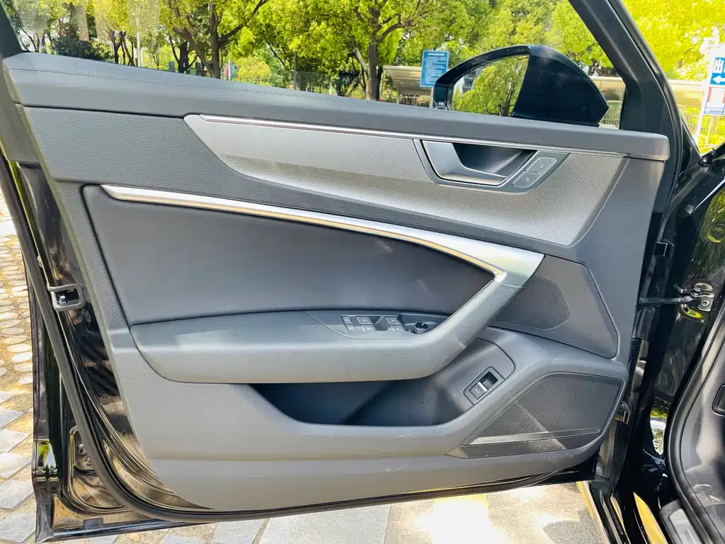 AUDI A6L 2023