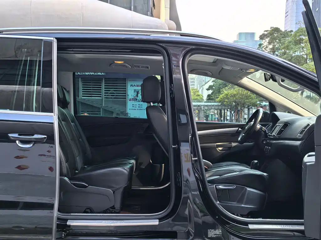 VOLKSWAGEN SHARAN 2016
