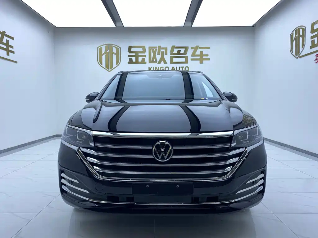 VOLKSWAGEN VILORAN 2023