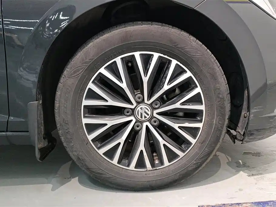 VOLKSWAGEN SAGITAR 2021