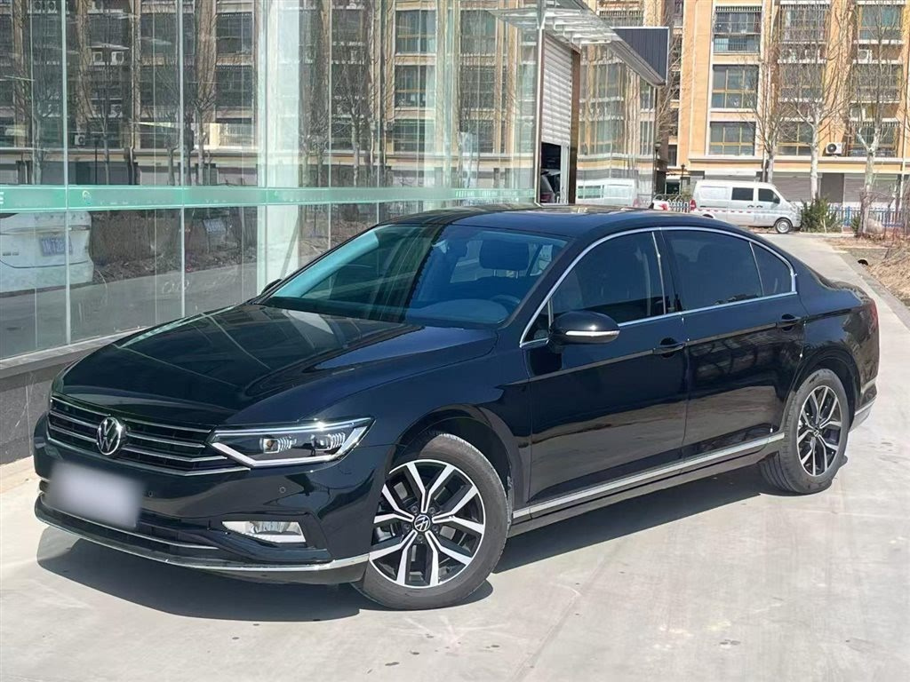 VOLKSWAGEN SAGITAR 2022