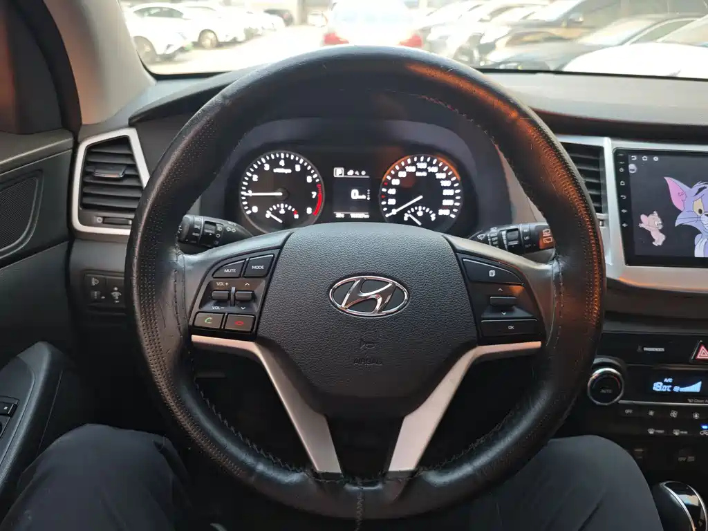 HYUNDAI TUCSON 2017