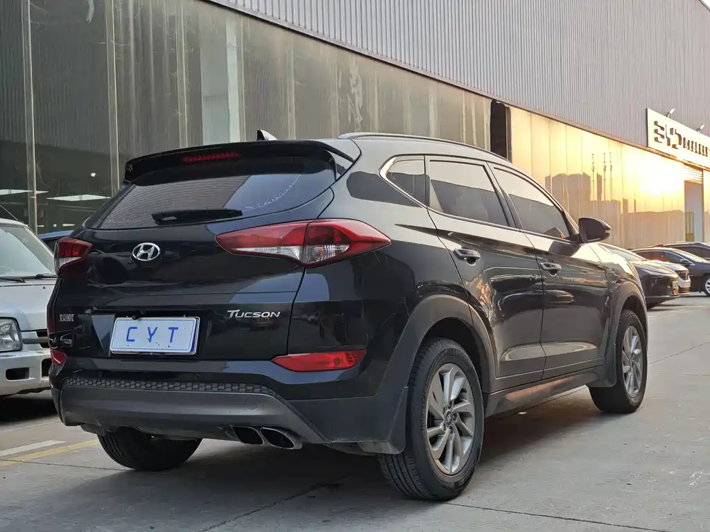 HYUNDAI TUCSON 2017