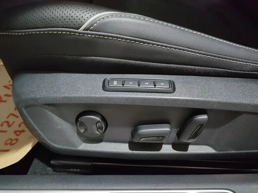 VOLKSWAGEN PASSAT 2021