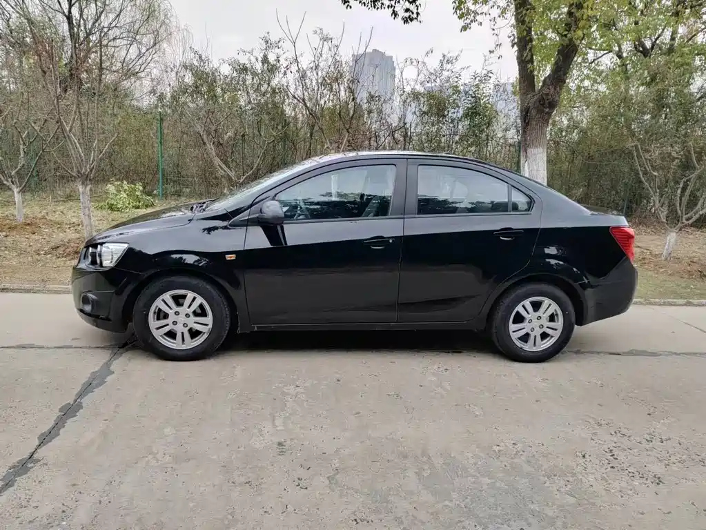 CHEVROLET OTHER 2011