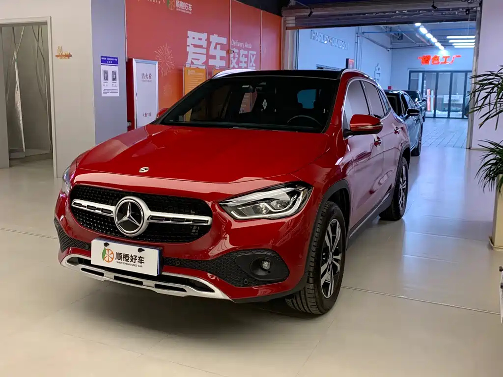 MERCEDES BENZ GLA 2022