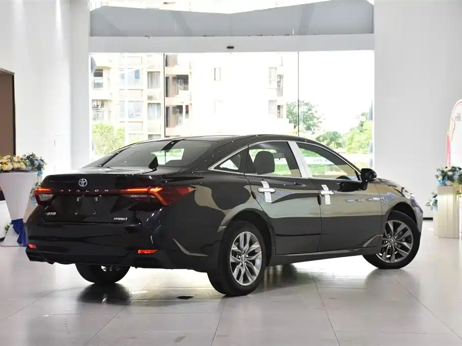 TOYOTA AVALON 2022