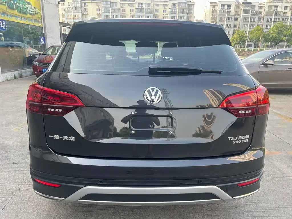 VOLKSWAGEN TAYRON 2020