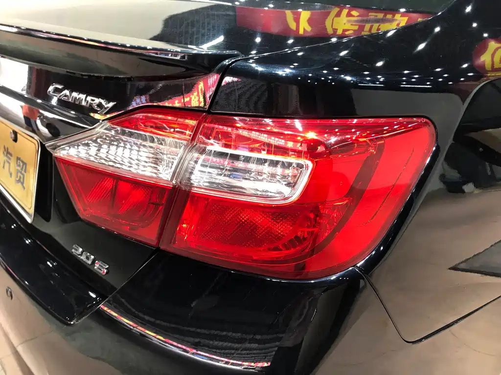 TOYOTA CAMRY 2013