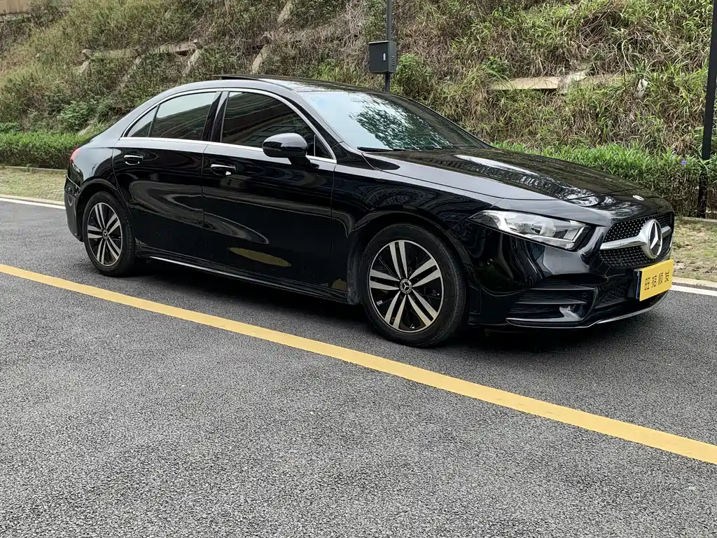 Аукционный лист MERCEDES BENZ A-CLASS 2019