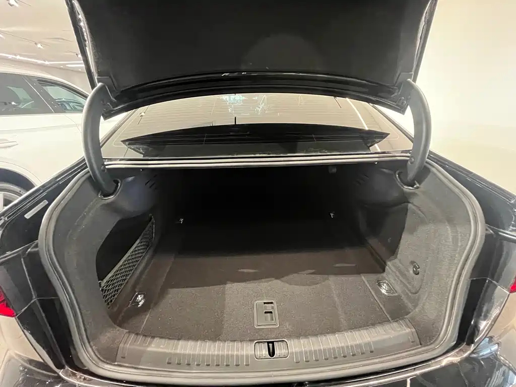 AUDI A6L 2021