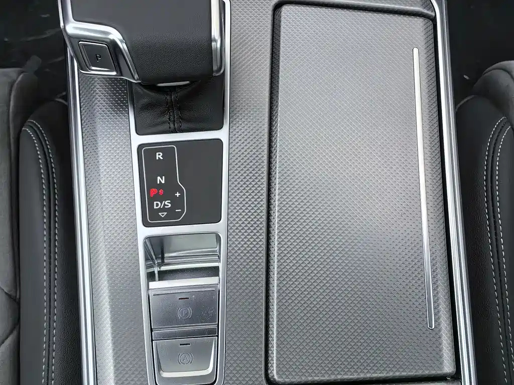 AUDI A6L 2024